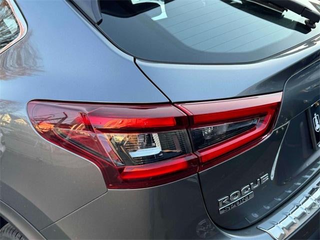 2022 Nissan Rogue Sport SV