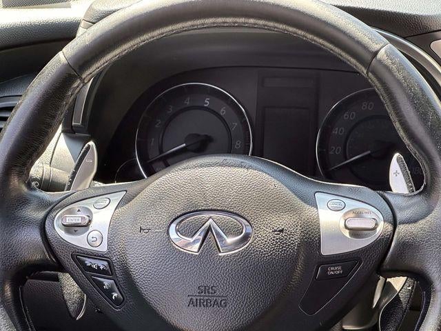 2017 INFINITI QX70 Base