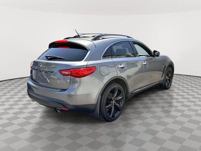 2017 INFINITI QX70 Base