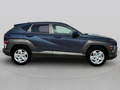 2024 Hyundai KONA SE