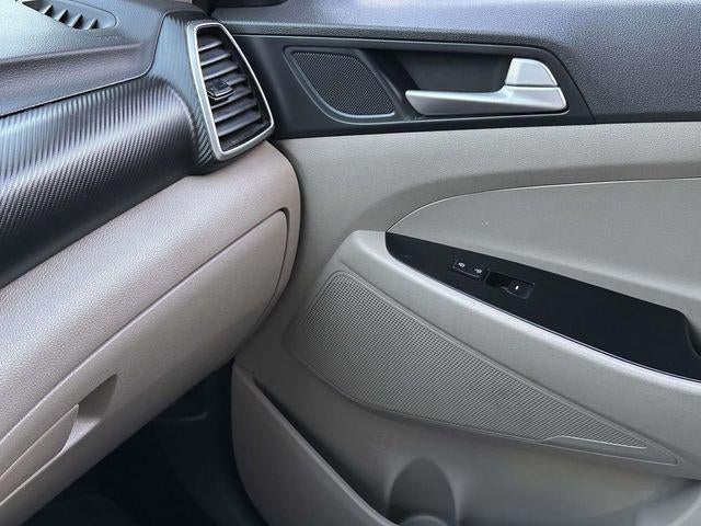 2021 Hyundai TUCSON SE