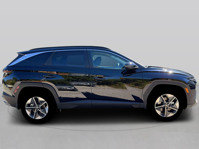 2026 Hyundai TUCSON HYBRID Base
