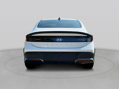 2025 Hyundai SONATA SE