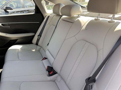 2022 Hyundai SONATA Limited