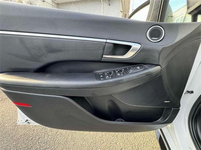 2023 Hyundai SONATA HYBRID SEL