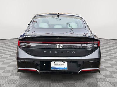 2025 Hyundai SONATA HYBRID SEL