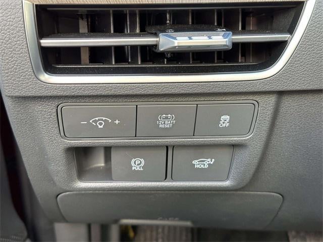 2024 Hyundai SONATA HYBRID Limited