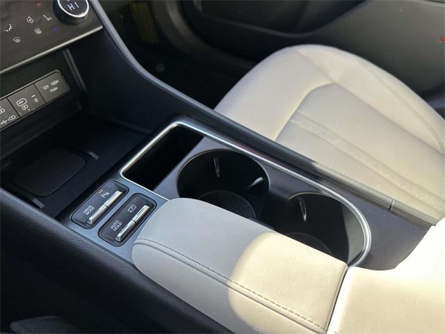 2024 Hyundai SONATA HYBRID Limited