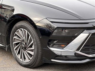 2024 Hyundai SONATA HYBRID Limited