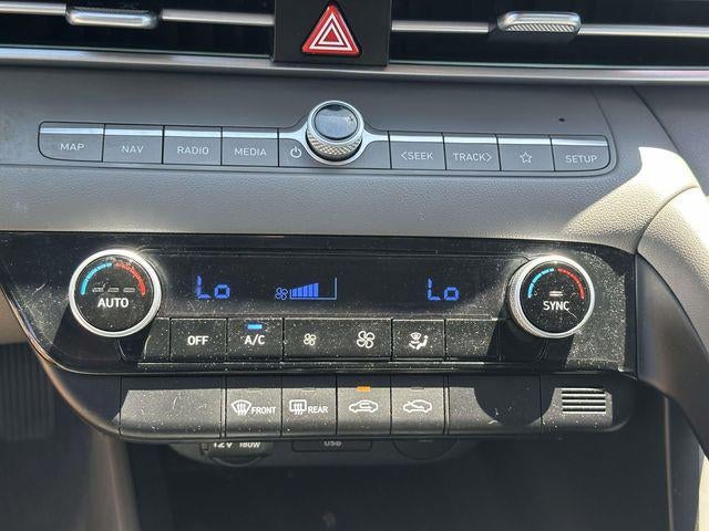 2024 Hyundai Elantra SEL - Photo 23