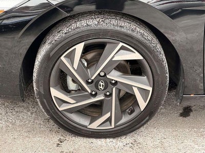 2024 Hyundai ELANTRA HYBRID Limited