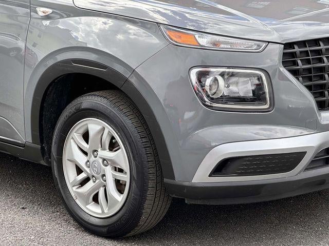 2023 Hyundai VENUE SE