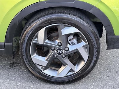 2024 Hyundai VENUE SEL