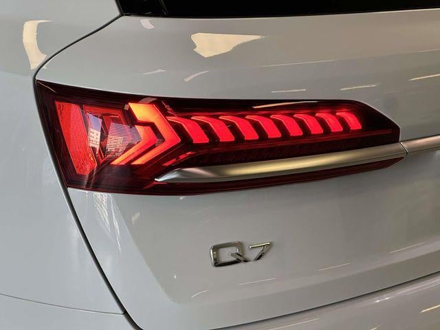 2022 Audi Q7 Premium Plus