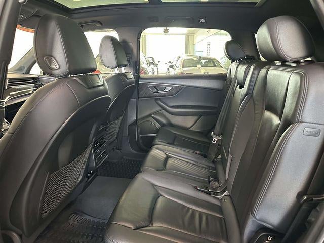 2022 Audi Q7 Premium Plus