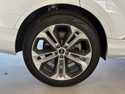 2022 Audi Q7 Premium Plus