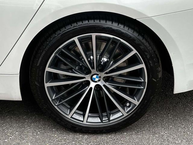 2023 BMW 5 Series 530i - Photo 12