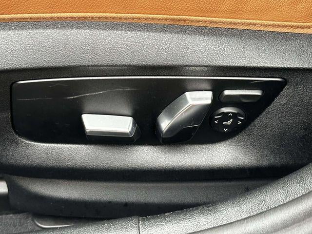 2023 BMW 5 Series 530i - Photo 13