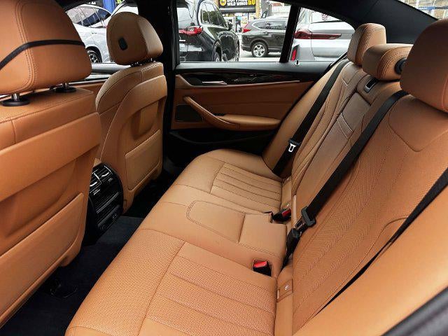 2023 BMW 5 Series 530i - Photo 15