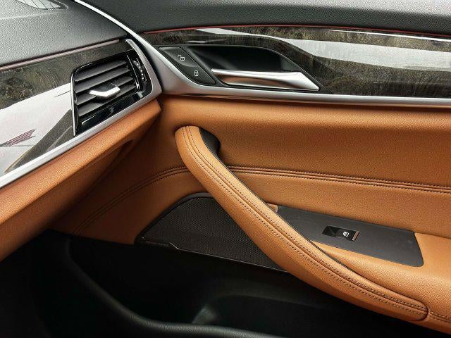 2023 BMW 5 Series 530i - Photo 24