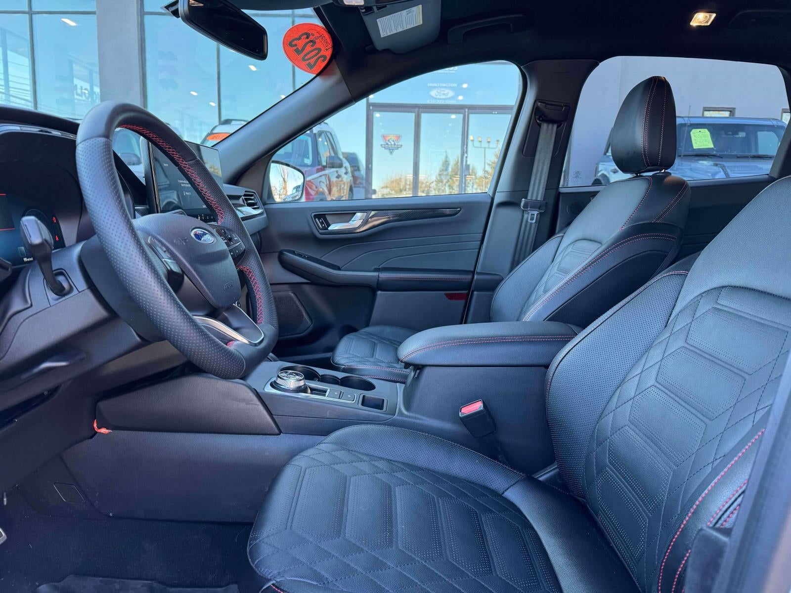 2023 Ford Escape ST-Line Elite