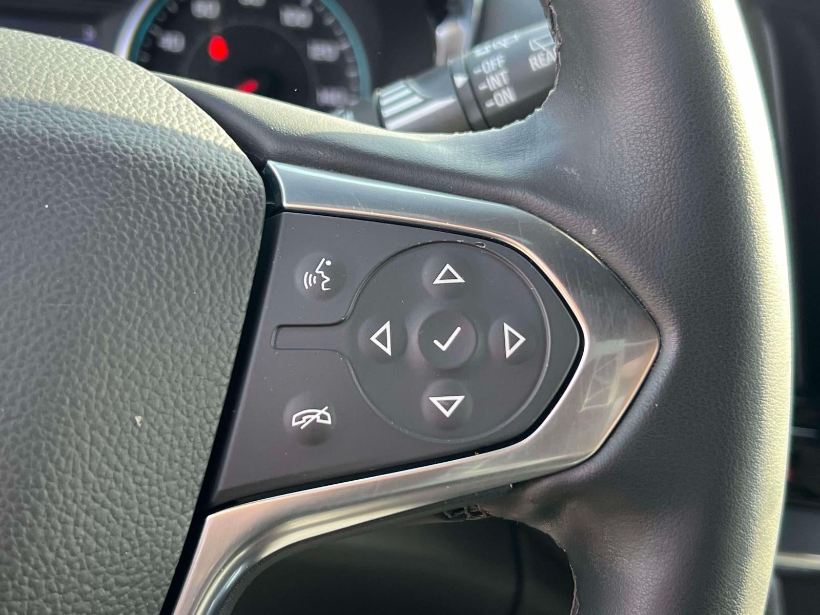 2023 Chevrolet Traverse FWD LT Cloth