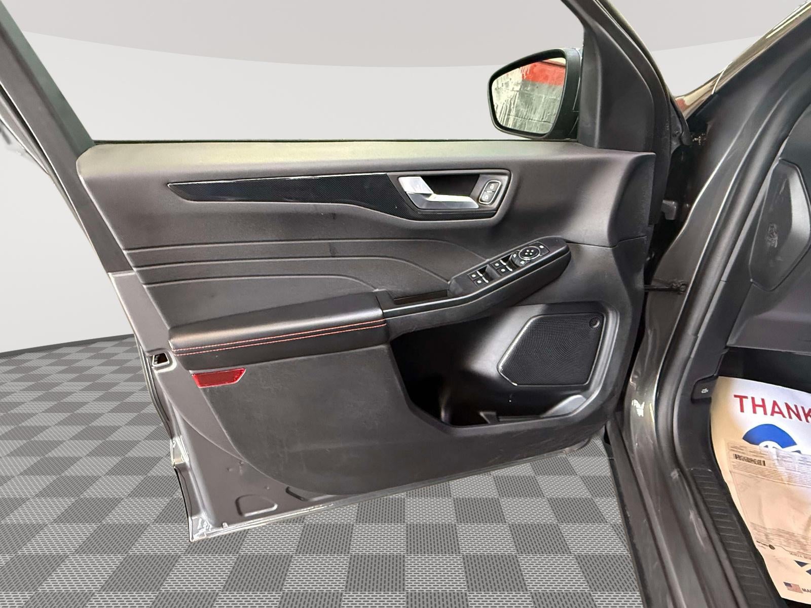 2025 Ford Escape ST-Line Select
