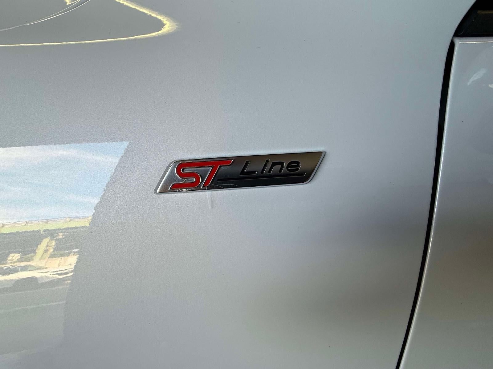 2025 Ford Escape ST-Line Select