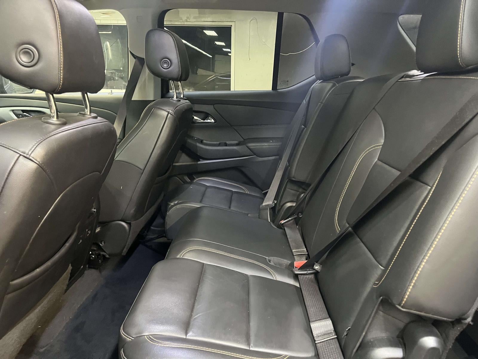 2021 Chevrolet Traverse AWD LT Leather