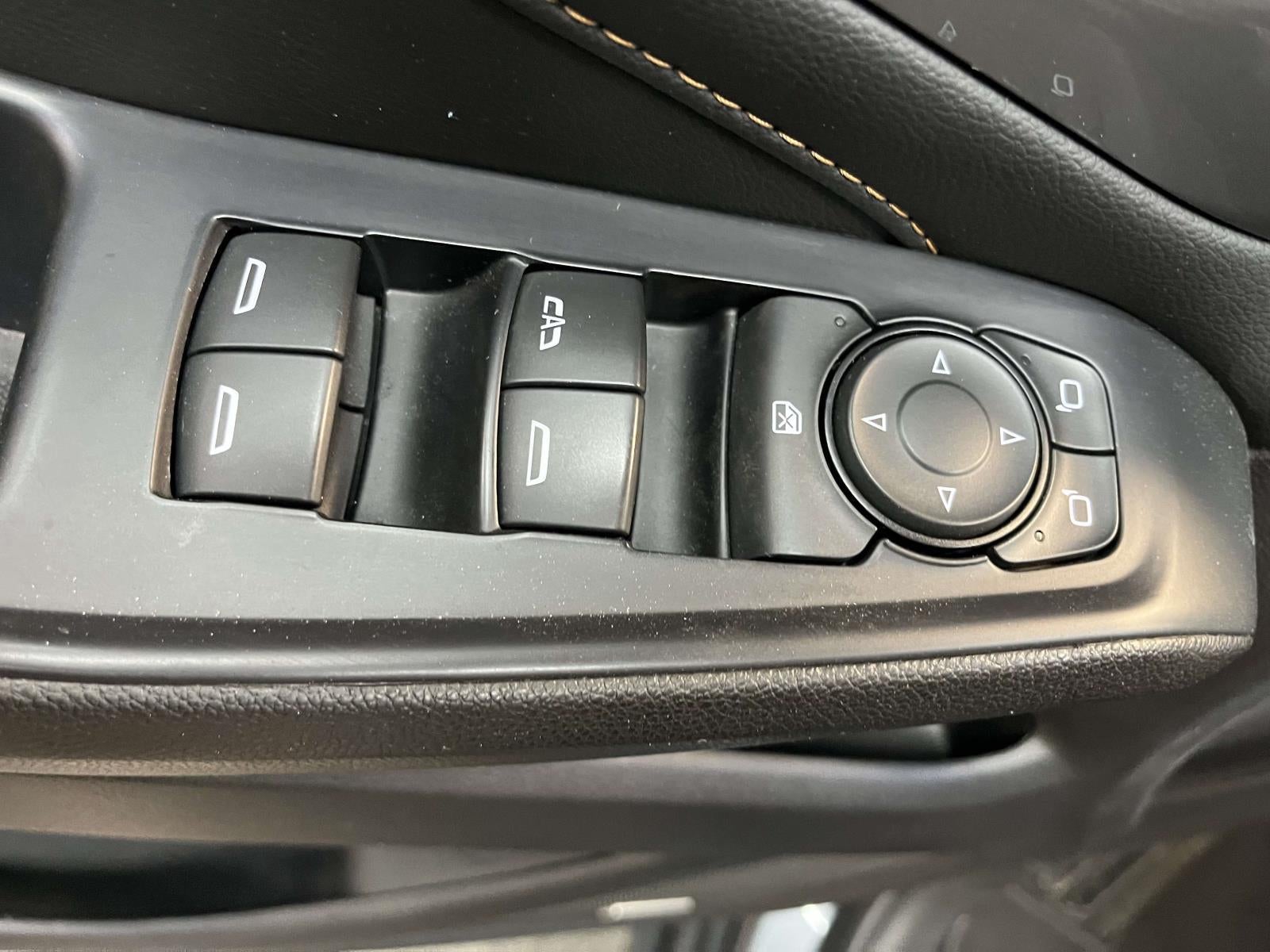 2021 Chevrolet Traverse AWD LT Leather