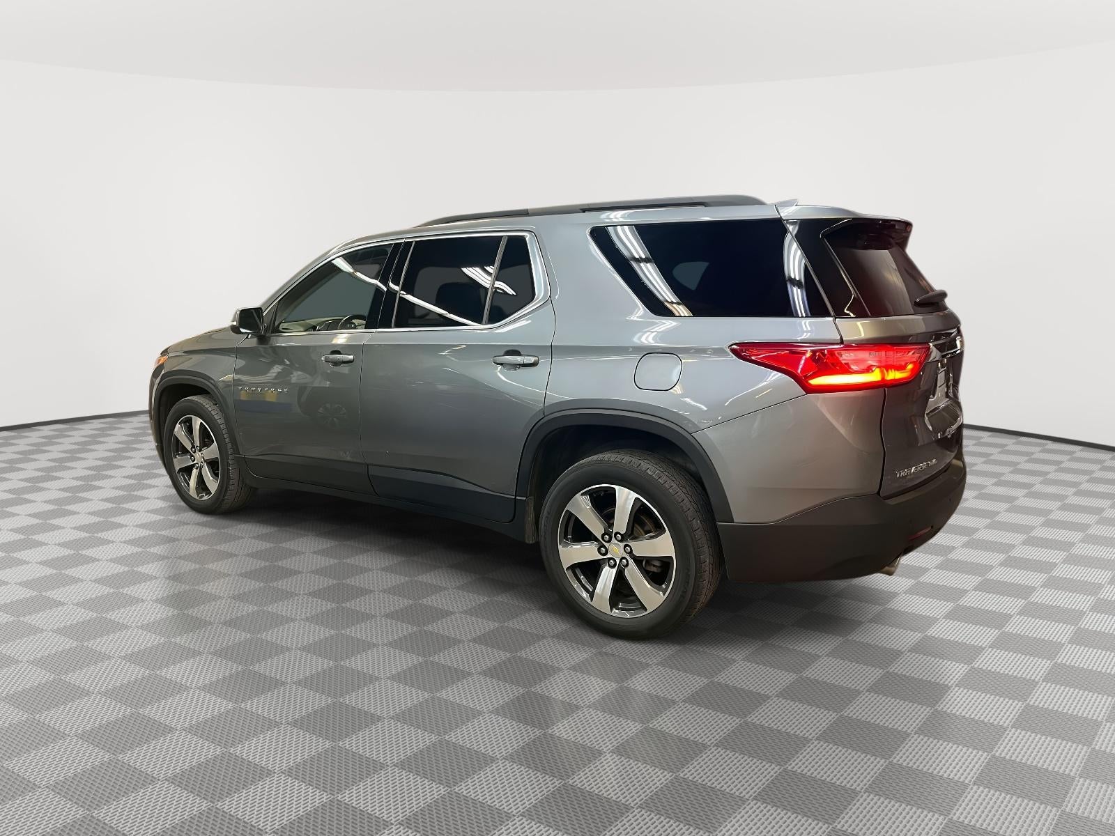 2021 Chevrolet Traverse AWD LT Leather