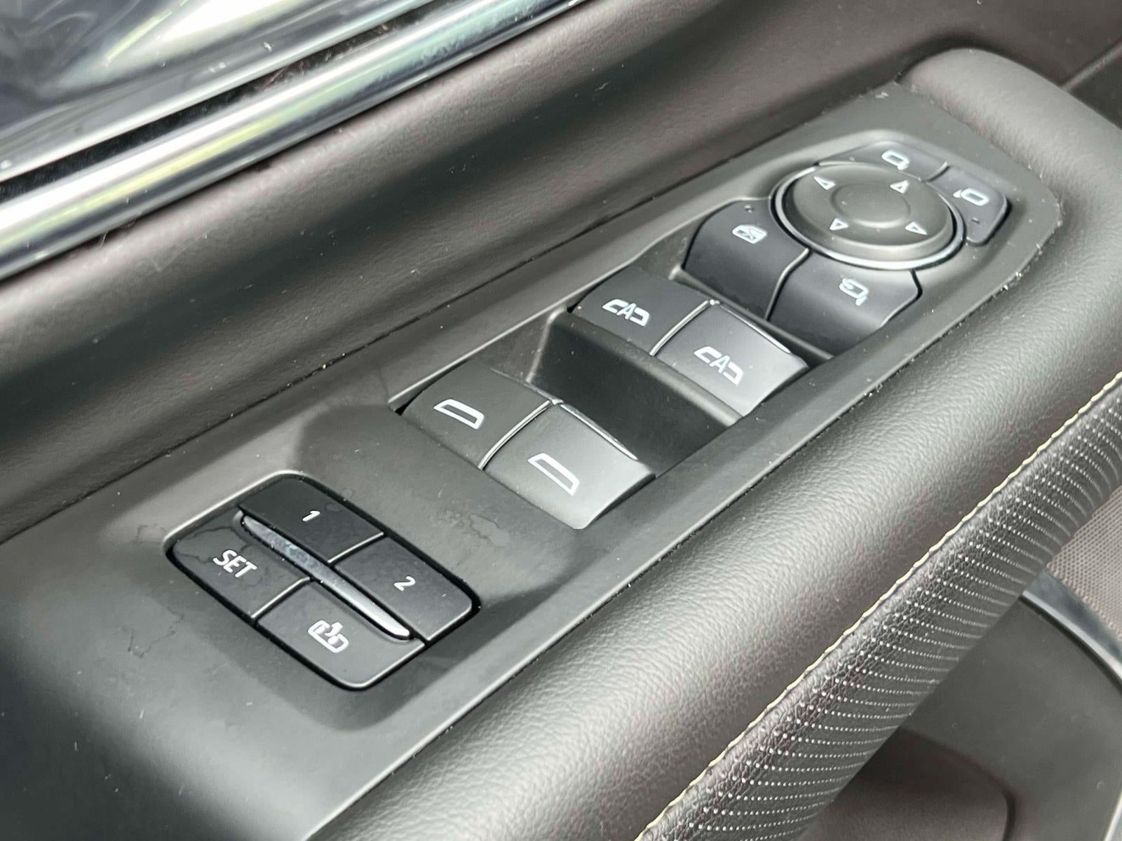 2024 Chevrolet Suburban 4WD Premier