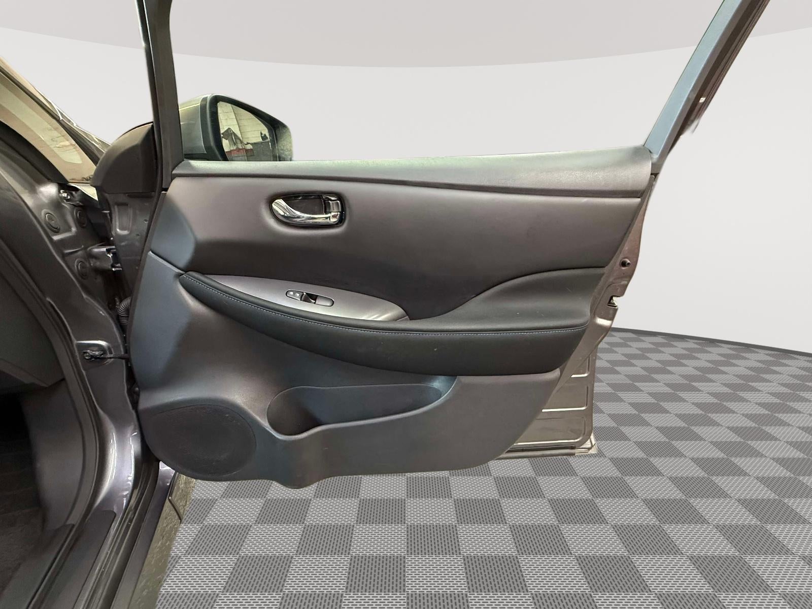 2023 Nissan LEAF S 40 kWh