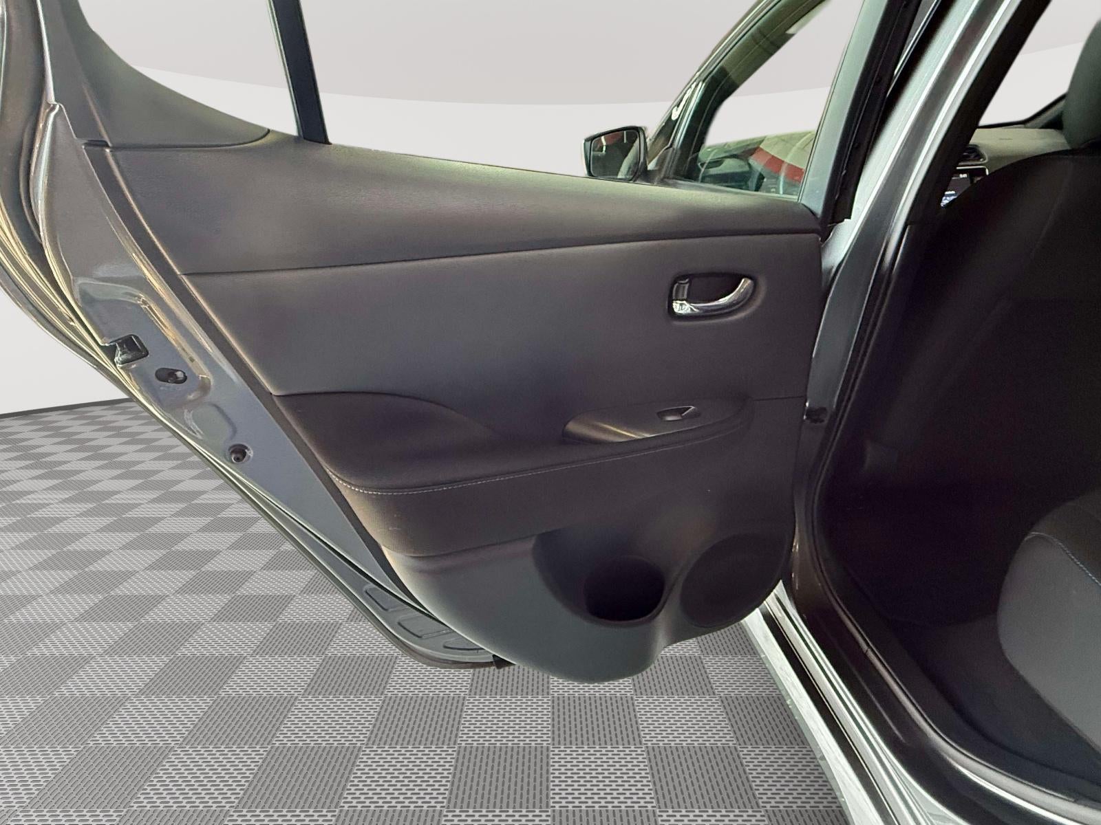 2023 Nissan LEAF S 40 kWh