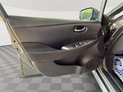 2023 Nissan LEAF S 40 kWh