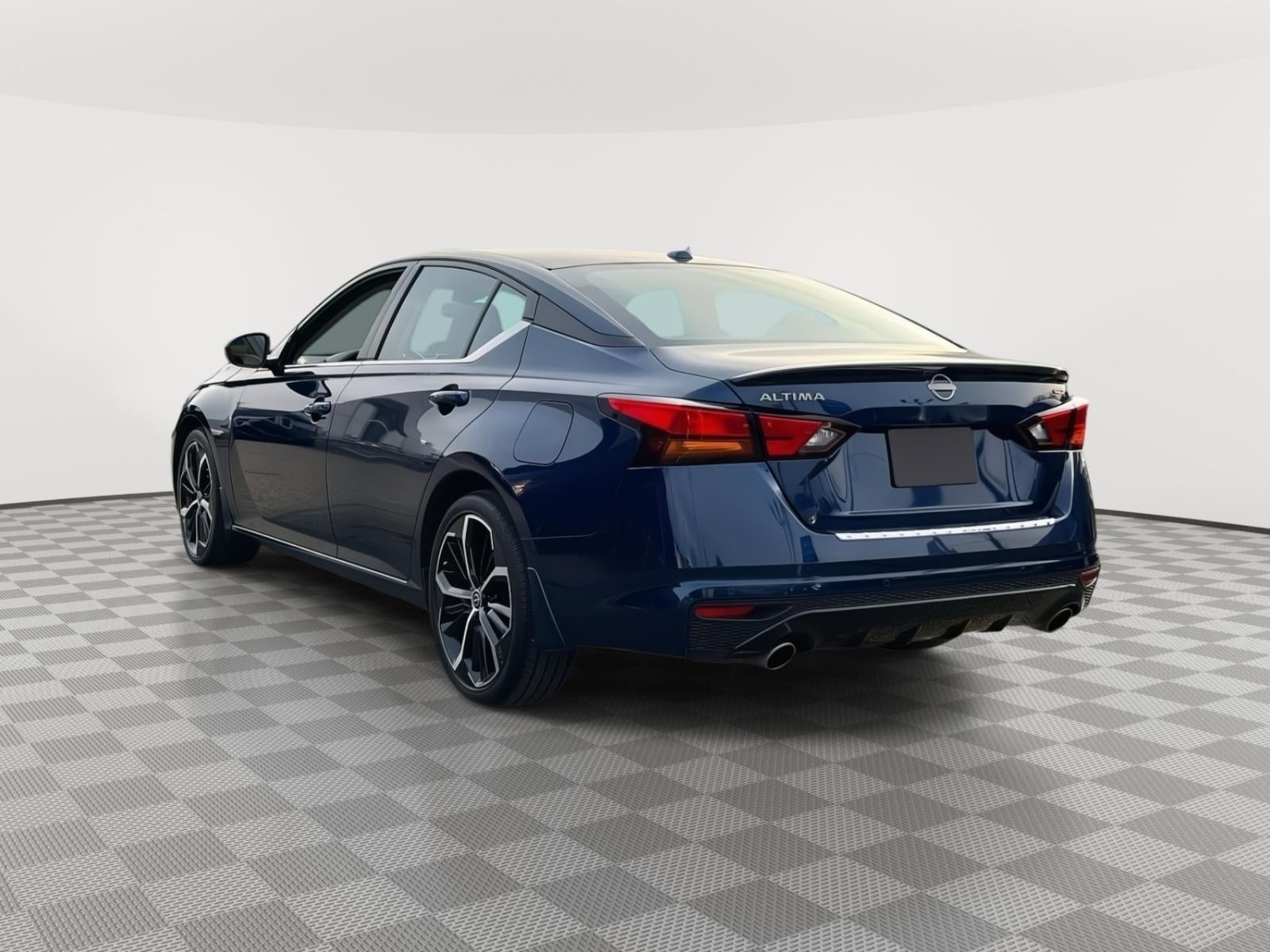 2023 Nissan Altima SR FWD