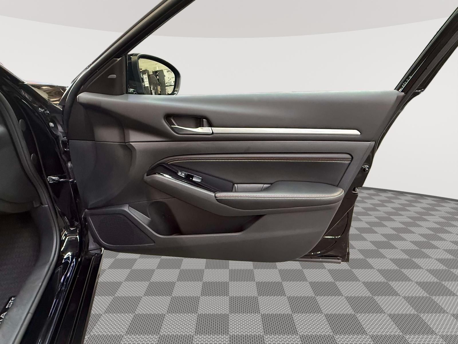 2023 Nissan Altima SR Intelligent AWD