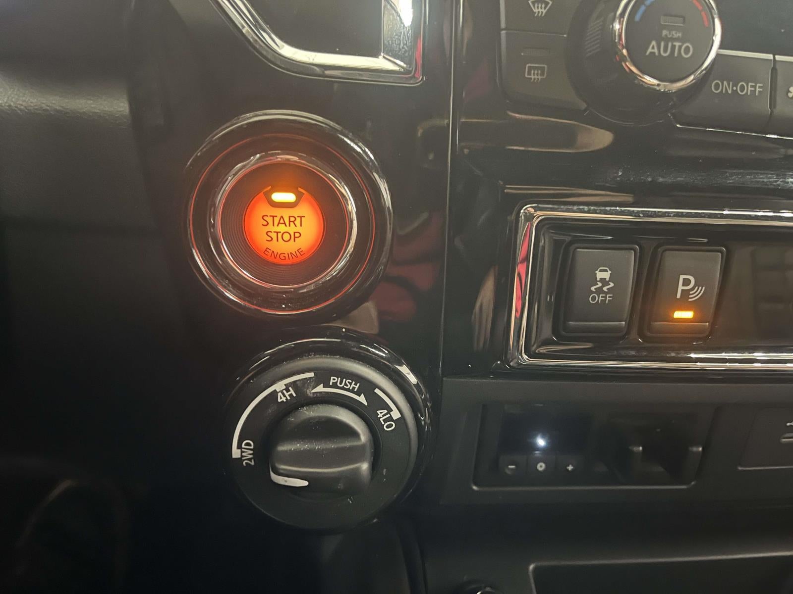 2023 Nissan TITAN Crew Cab Platinum Reserve 4x4