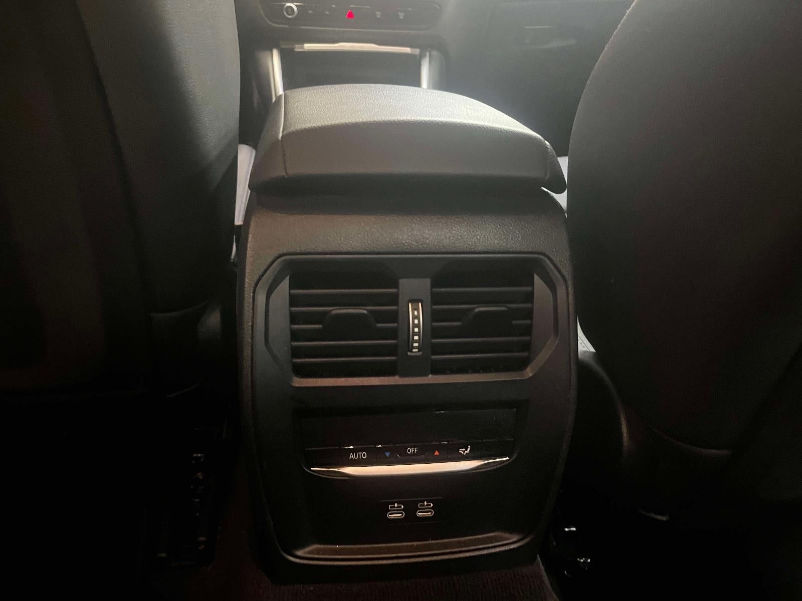2025 BMW 330i 330i