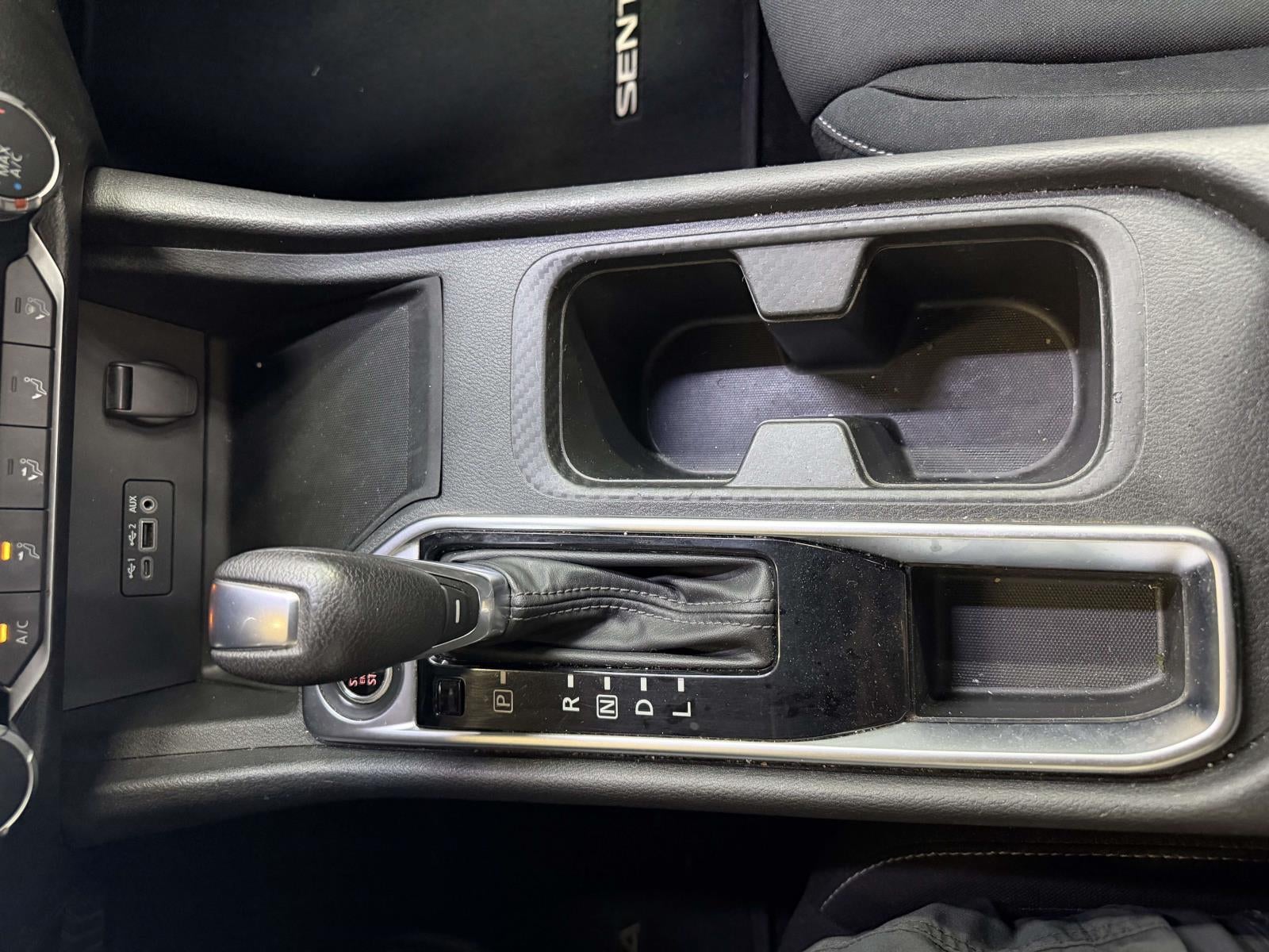 2022 Nissan Sentra SV Xtronic CVT