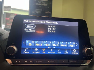 2023 Nissan Sentra SV Xtronic CVT