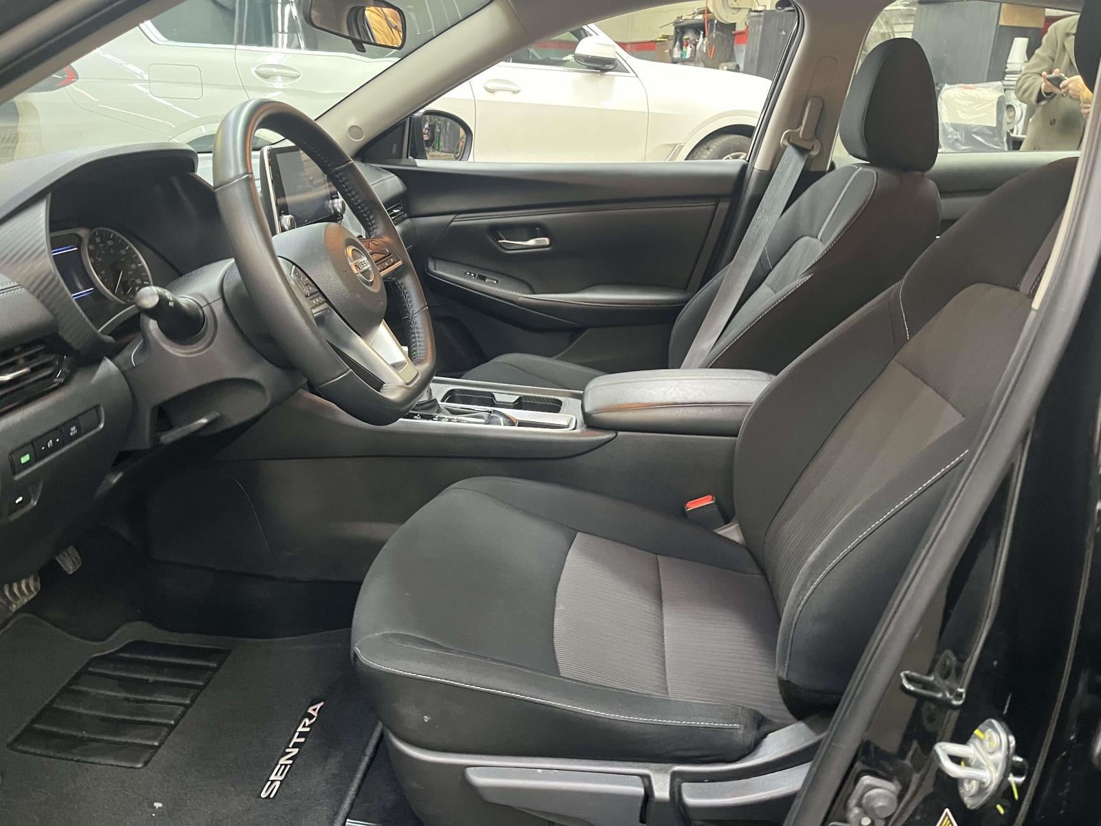 2023 Nissan Sentra SV Xtronic CVT