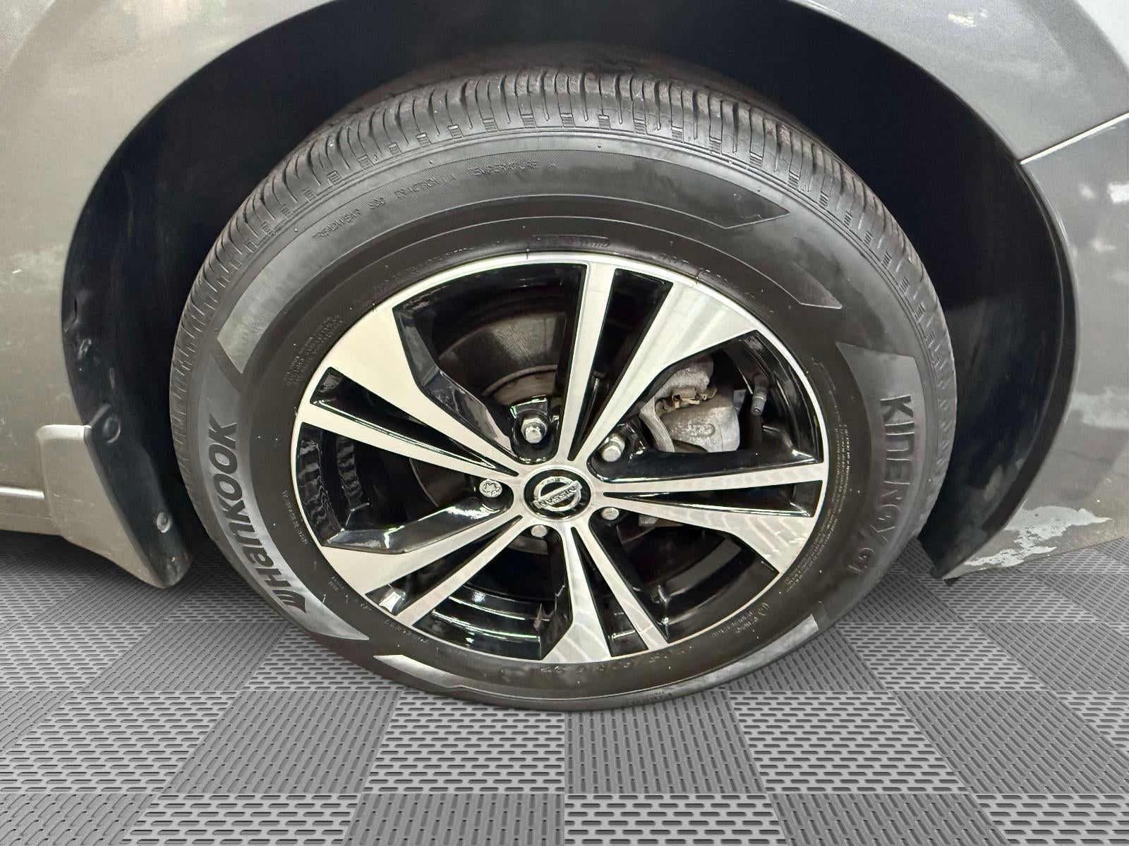 2023 Nissan Sentra SV Xtronic CVT