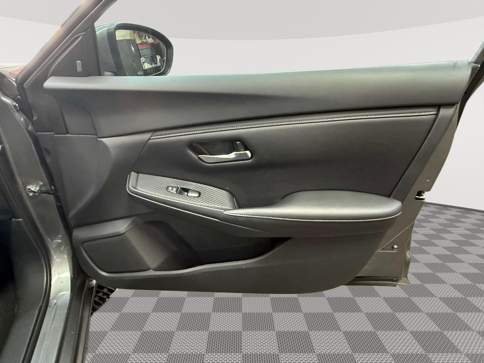 2023 Nissan Sentra SV Xtronic CVT