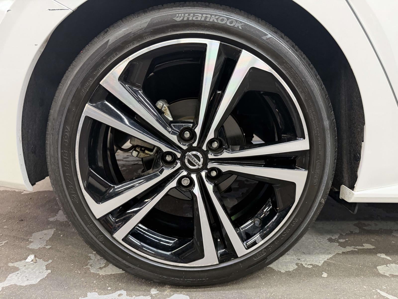 2022 Nissan Sentra SR Xtronic CVT
