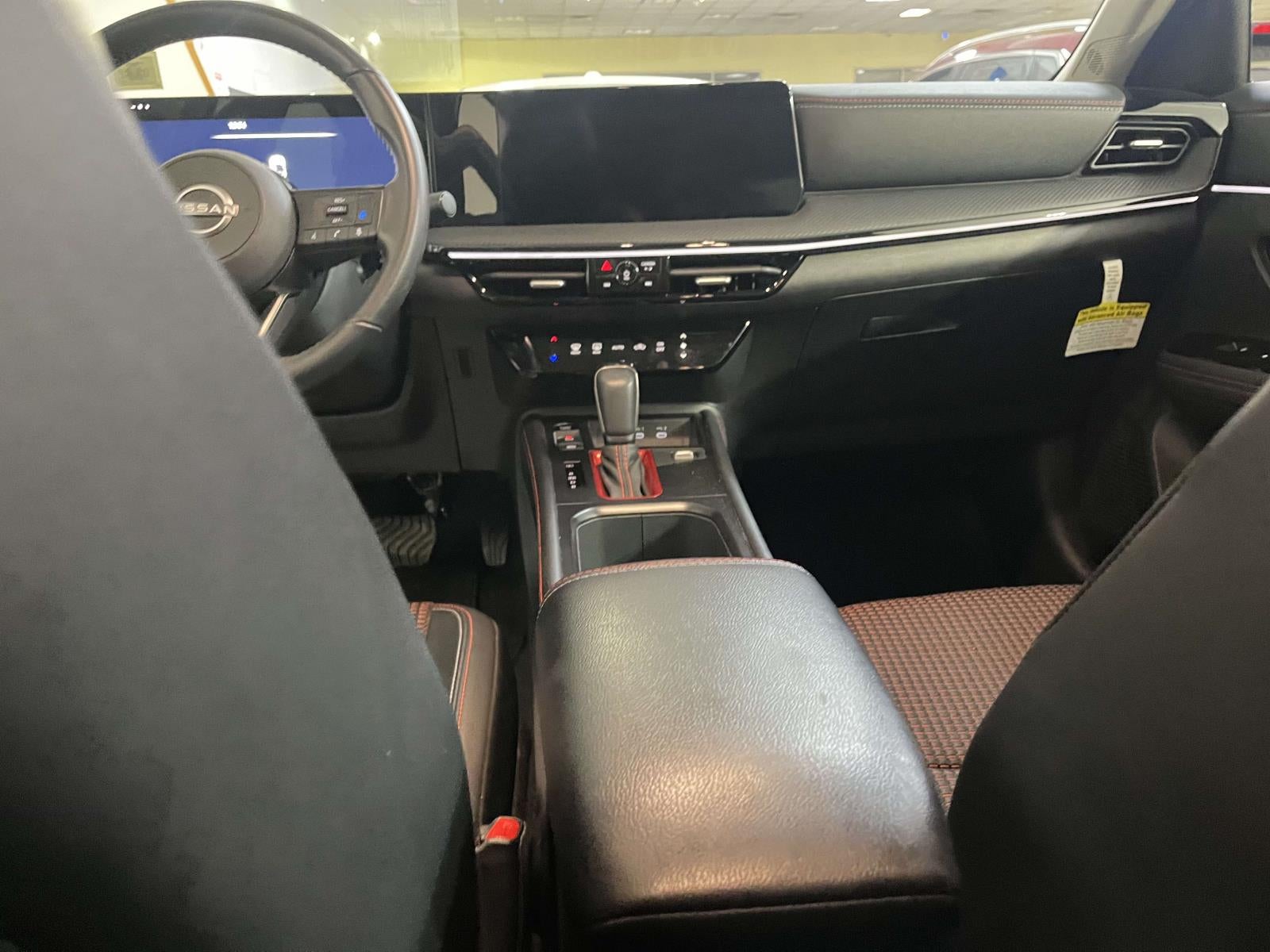 2025 Nissan Kicks SR Intelligent AWD