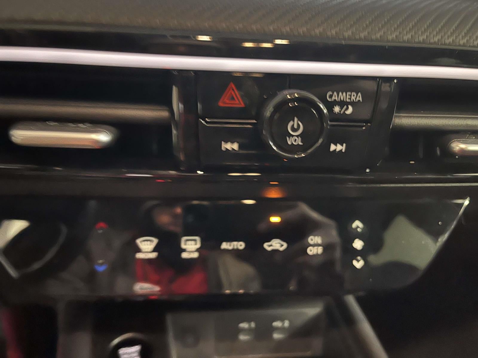 2025 Nissan Kicks SR Intelligent AWD