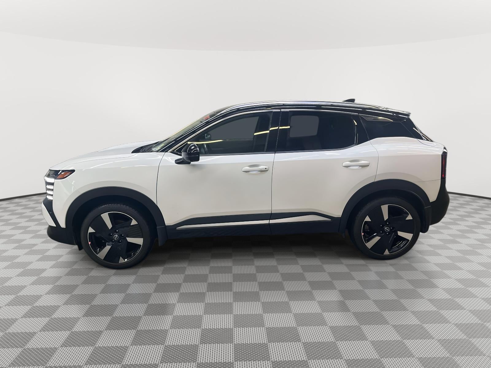 2025 Nissan Kicks SR Intelligent AWD