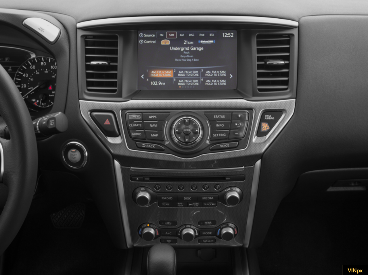 2019 Nissan Pathfinder SV