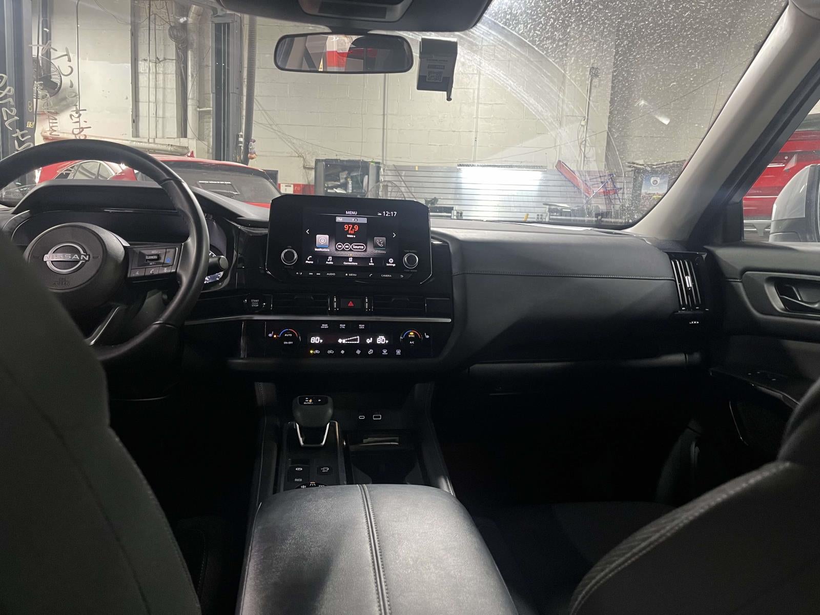 2025 Nissan Pathfinder SV 4WD